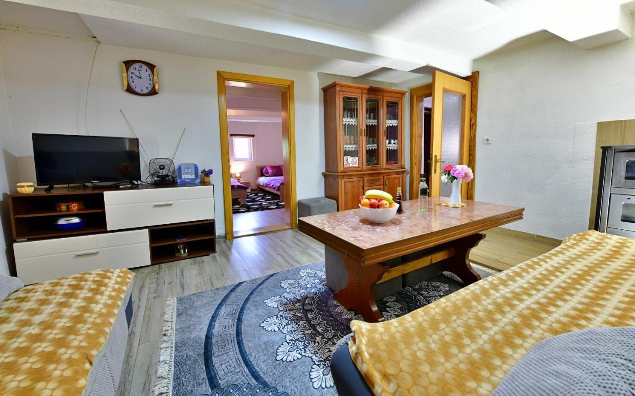 House Luna Rakovica Ngoại thất bức ảnh